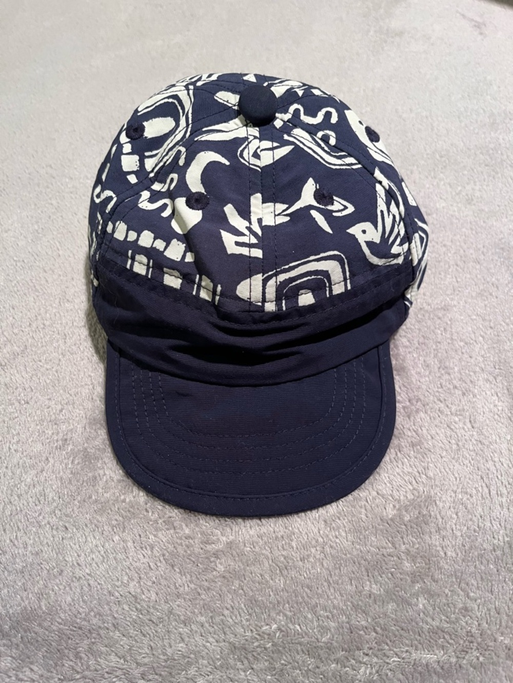 EUC 12M Patagonia Baby Baggies Adjustable Cap in Navy Print
